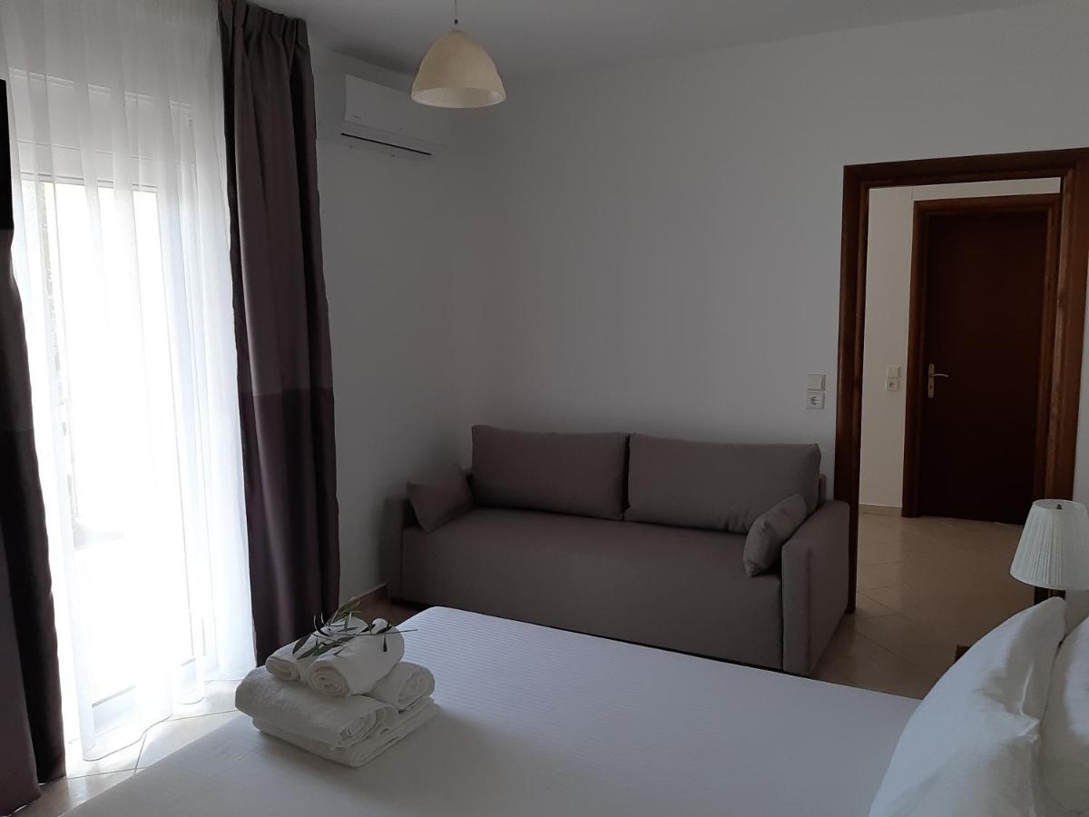 Olive Tree Apartments Parga Exterior photo